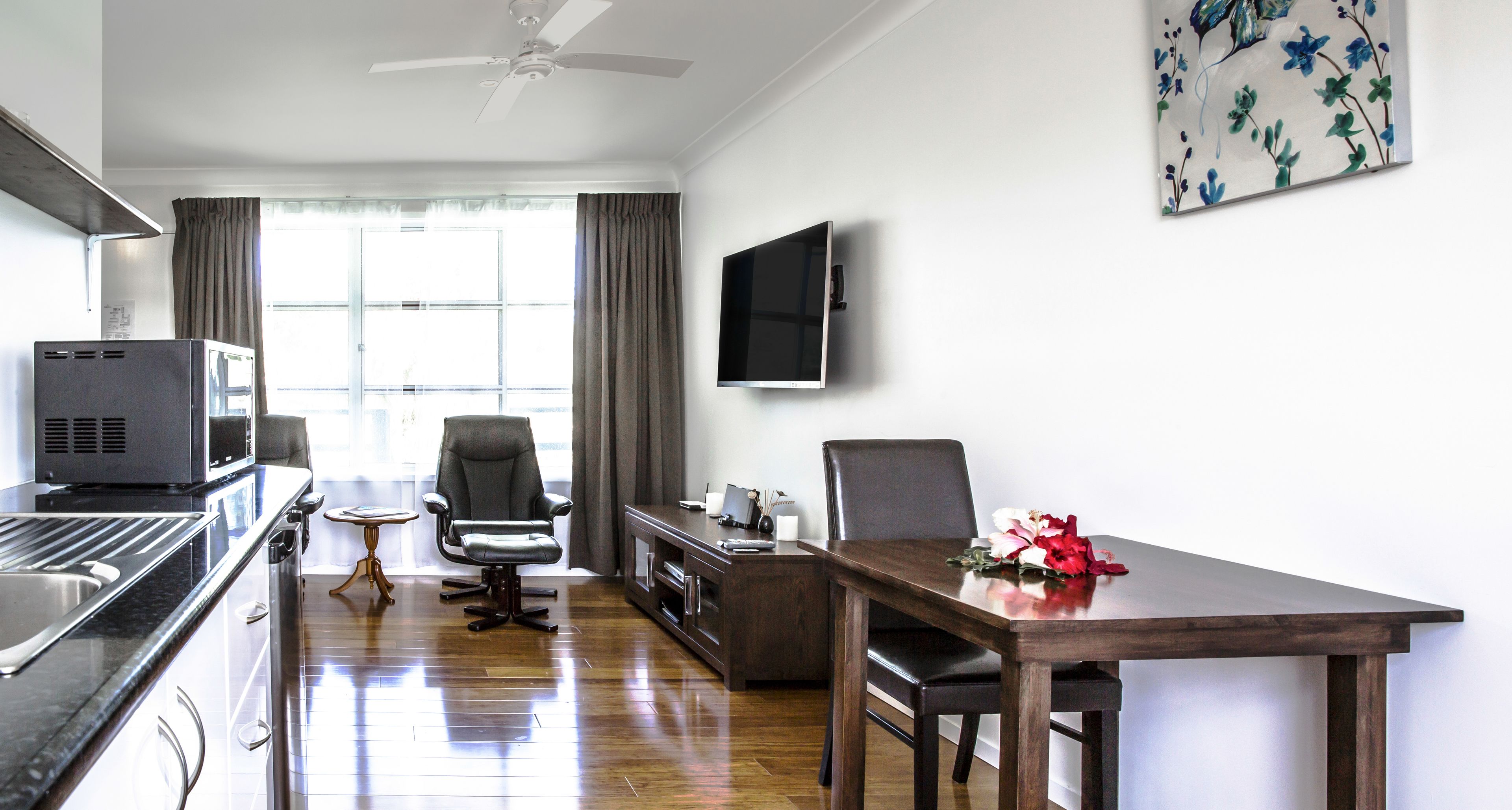 executive suite | private kitchen | fridge