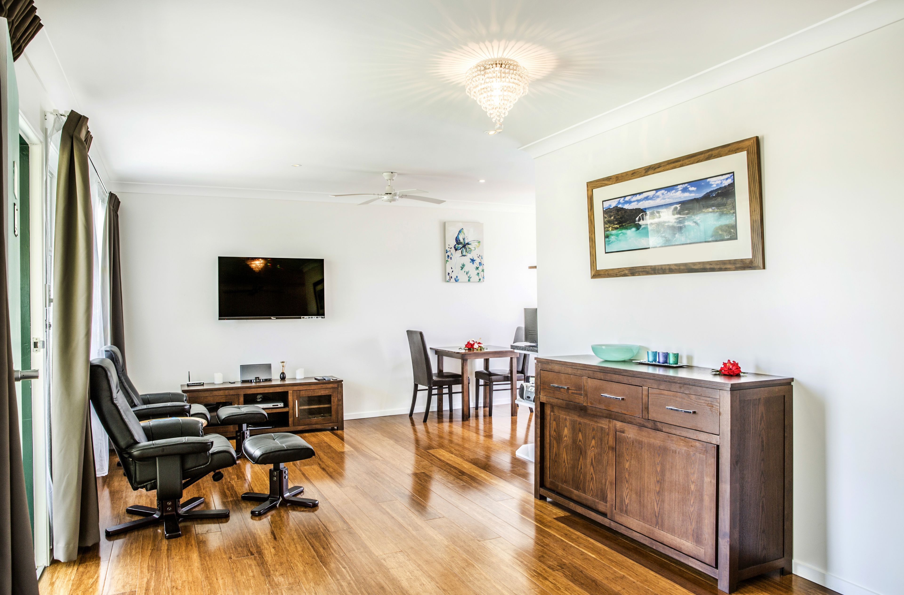 executive suite | 1 bedroom, pillow-top beds, desk, laptop workspace