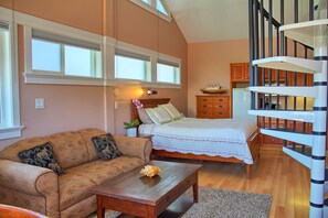 Family Condo, Multiple Beds, Fireplace, Kitchen | Hypo-allergenic bedding, pillowtop beds, individually furnished, desk - Birds of a Feather Victoria Oceanfront Studio Suites (Victoria)