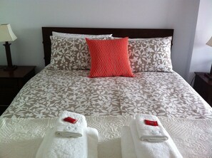 X Queen Room with Ensuite Double