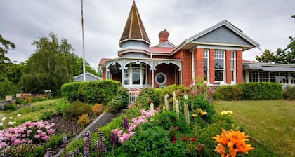 Alexandria Bed & Breakfast