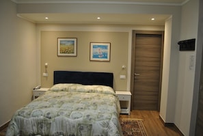 Down duvets, in-room safe, desk, soundproofing - Hotel Villa Mon Toc (Stresa)