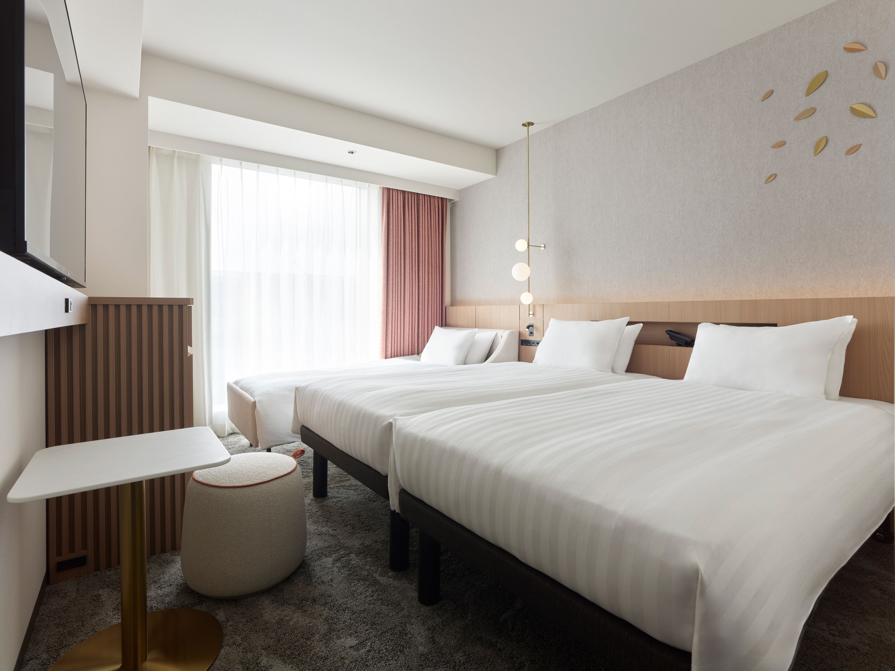 Habitación estándar, para no fumadores (Renovated on June 14th, 2025) | Edredón, caja de seguridad en la habitación y cortinas blackout 