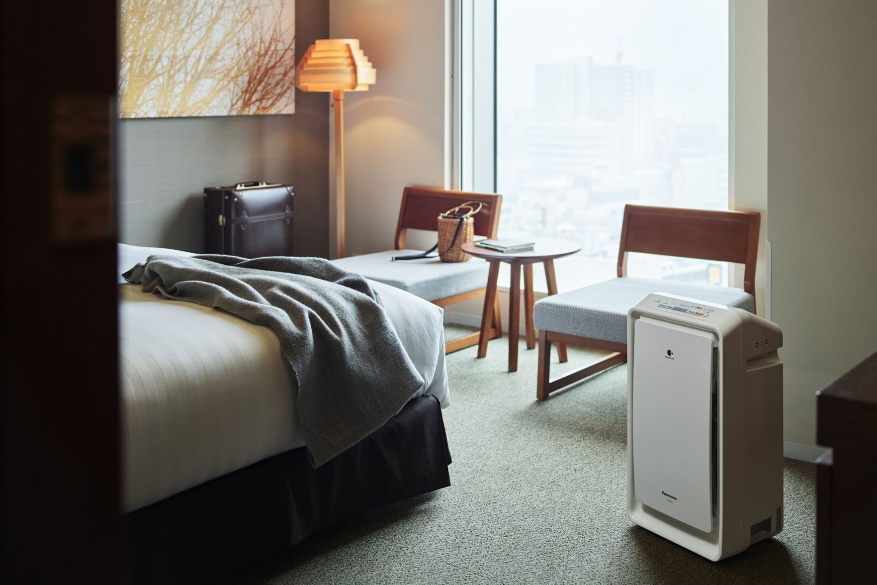 Down comforters, in-room safe, blackout drapes, free WiFi
