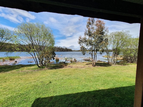 Lake Yalleena Nature Retreat