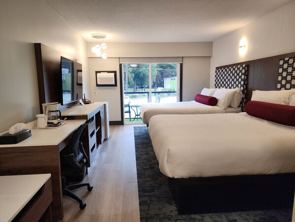 1 bedroom, premium bedding, desk, blackout drapes