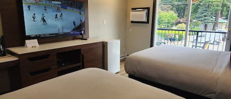 1 bedroom, premium bedding, desk, blackout curtains