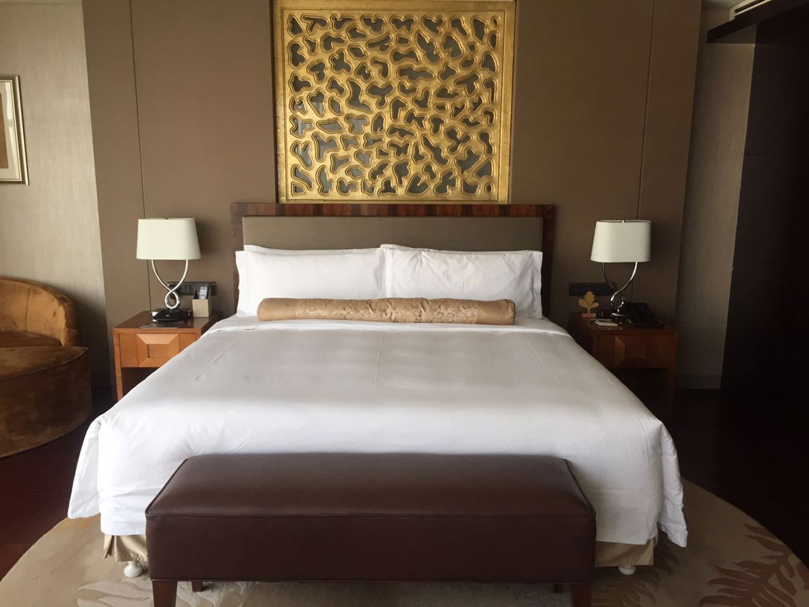 Hypo-allergenic bedding, free minibar, in-room safe, desk