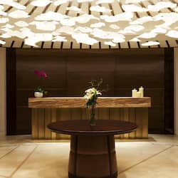 Trị liệu toàn thân, massage đá nóng, 7 phòng trị liệu