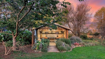 Grill-/Picknickplatz