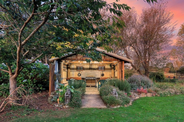 BBQ/picnic area