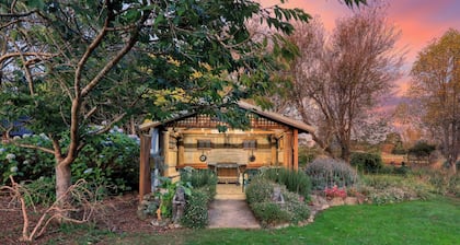 Boat Harbour Garden Cottages