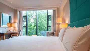 Superior Room, 1 Queen Bed