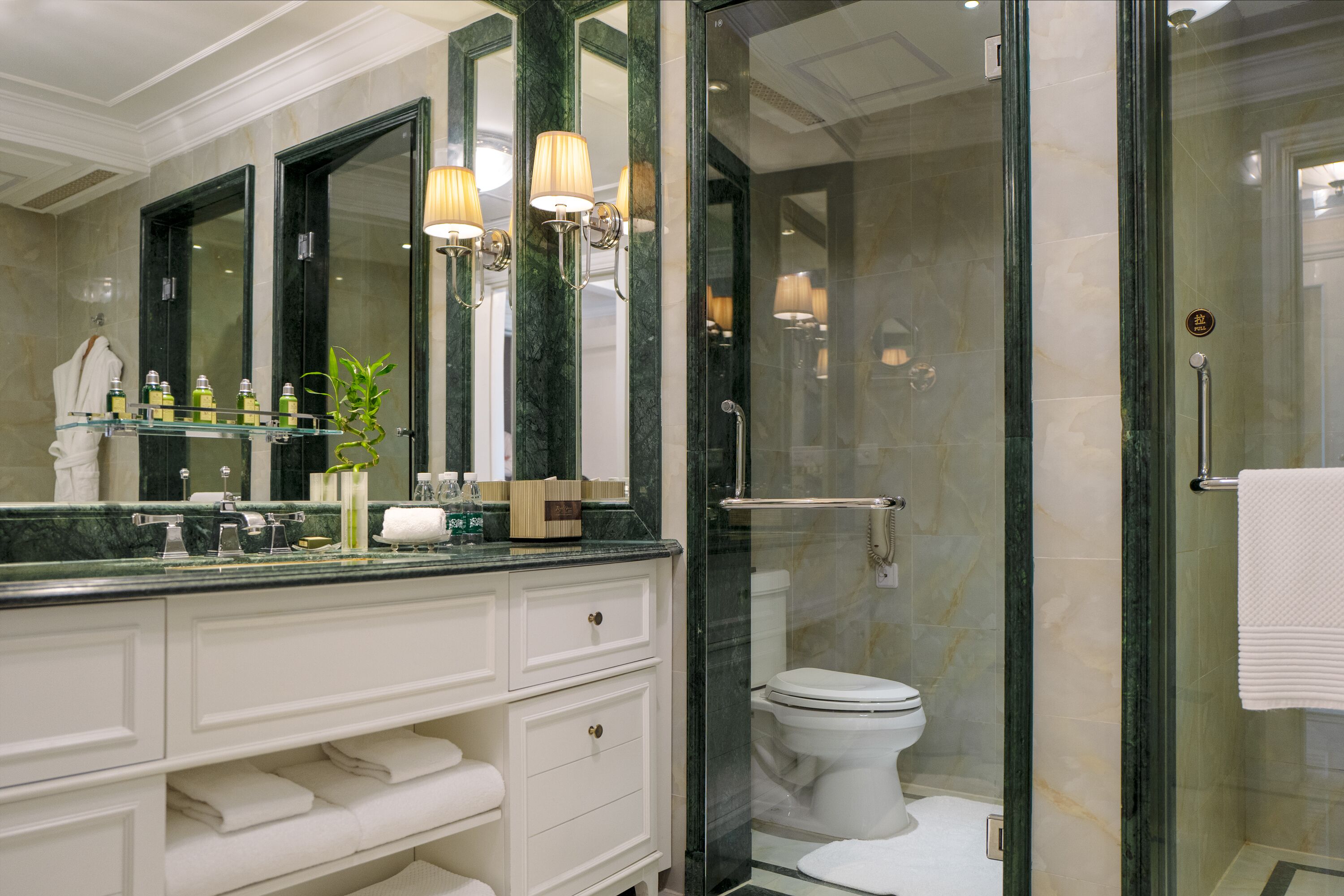 Photo - Royal Grace Hotel Optics Valley Wuhan