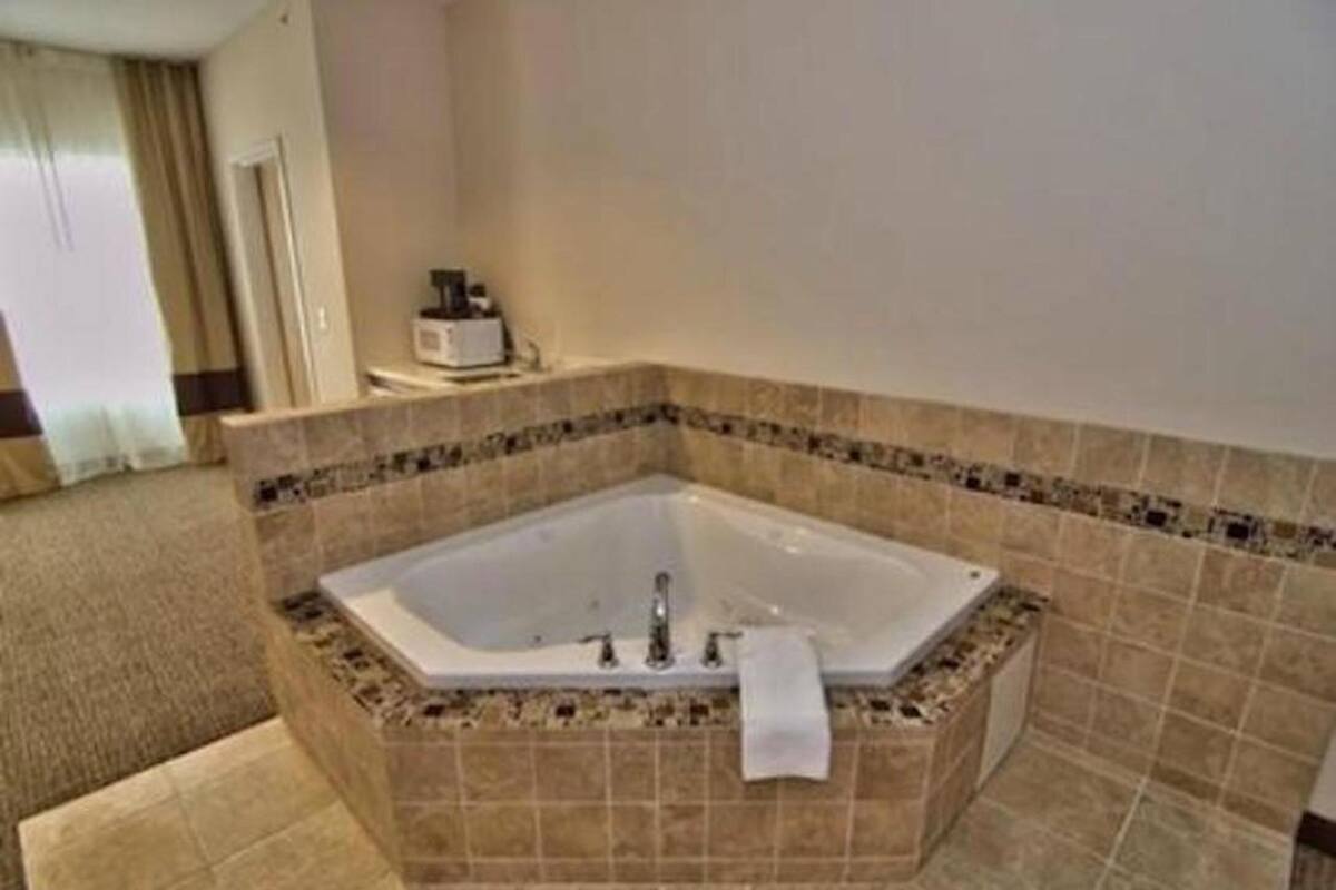 egyptian cotton sheets, premium bedding, down duvets