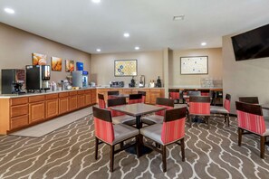 Desayuno buffet incluido todos los días 