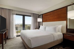 Suite, 1 King Bed, Accessible, Bathtub (2 Rooms, Balcony) | Premium bedding, in-room safe, iron/ironing board, free WiFi - Embassy Suites Chattanooga / Hamilton Place (Chattanooga)