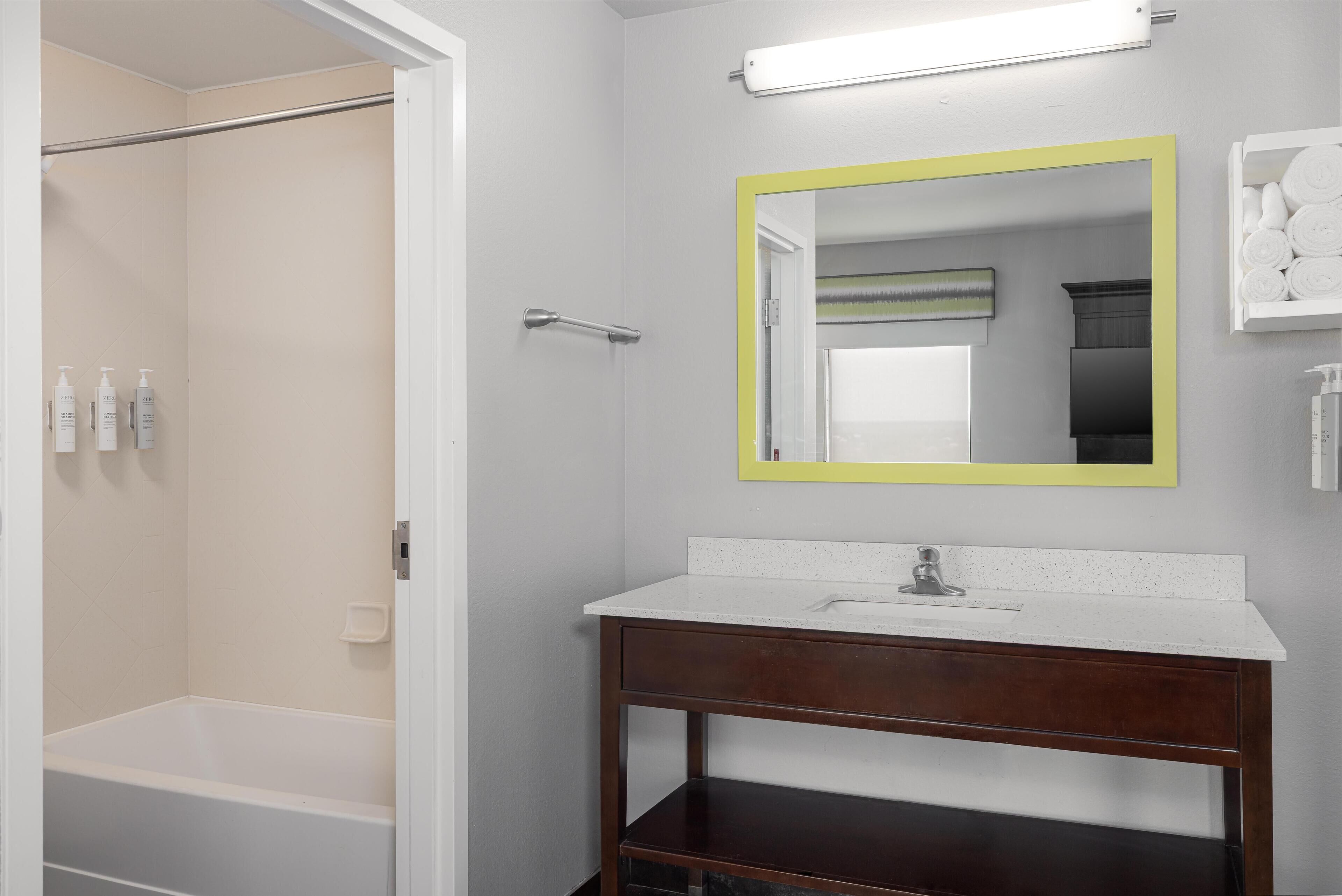 Studio, One King Bed | Bathroom shower