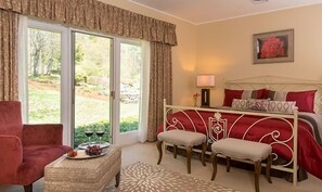 بديكورات فريدة لكل غرفة وطراز فريد لكل وحدة وواي فاي مجانًا