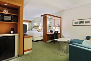 In-room safe, desk, blackout curtains, iron/ironing board - SpringHill Suites Pensacola (Pensacola)
