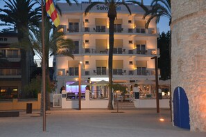 Exterior - Hotel Solvi - Adults Only (Vilanova I la Geltru)