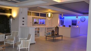 Sala de estar en el lobby