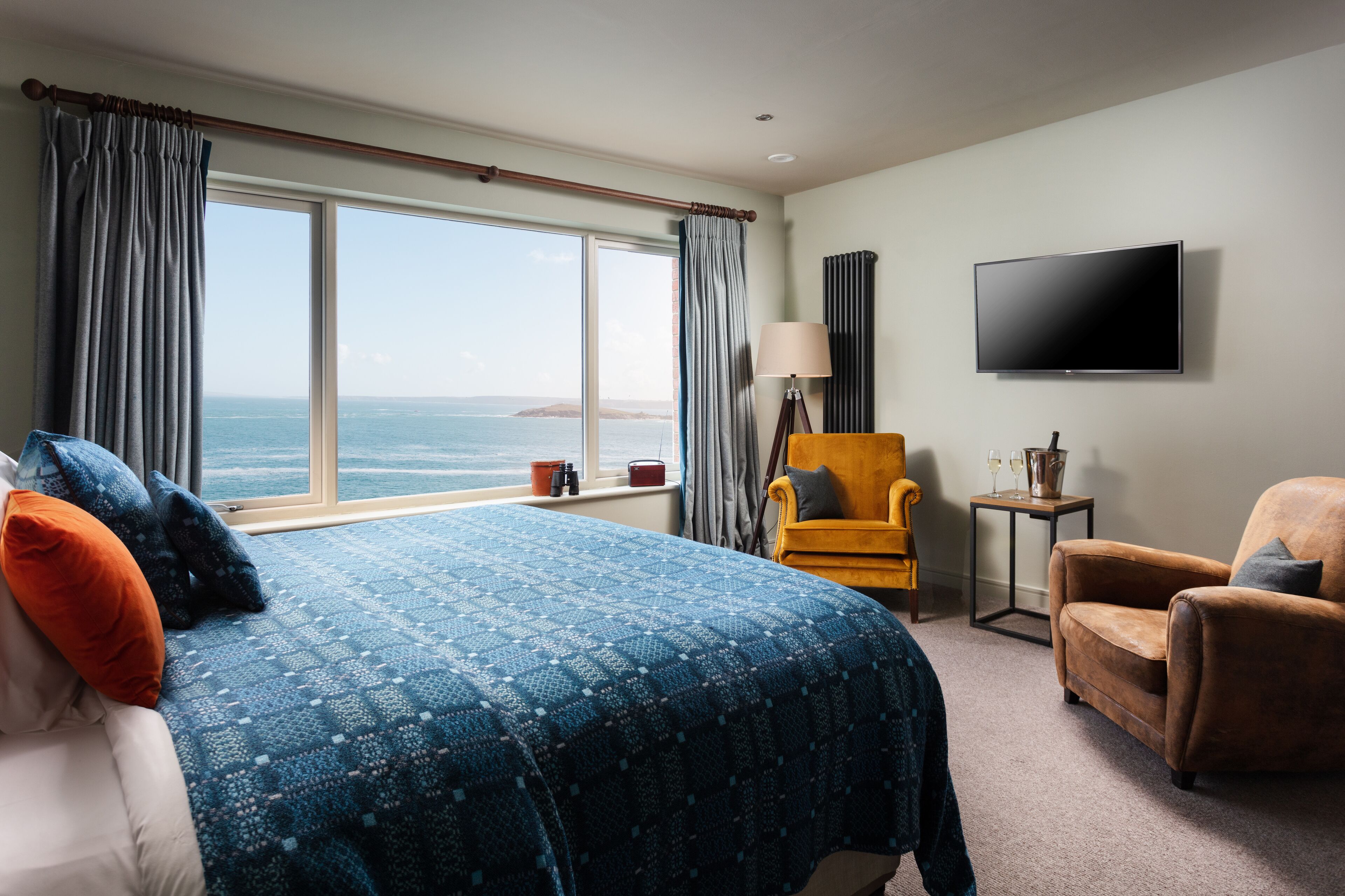 Photo - The Lewinnick Lodge