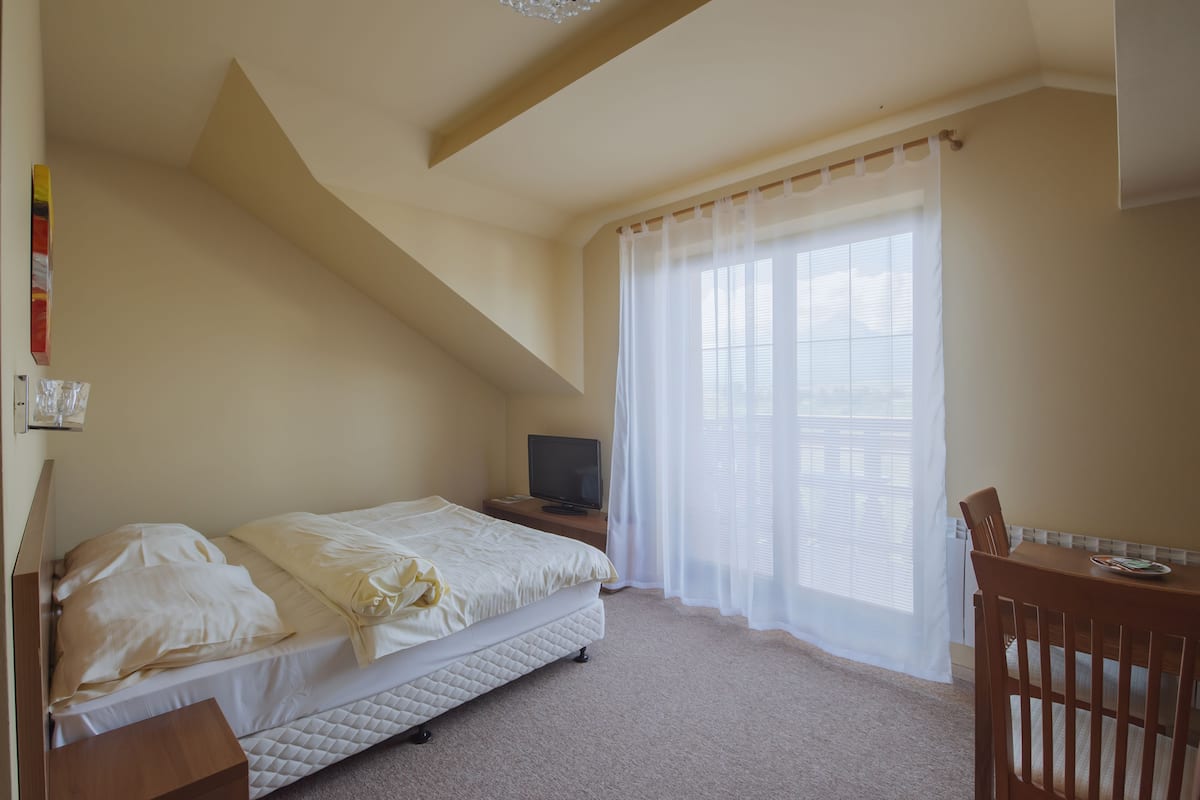 studio | living area | lcd tv