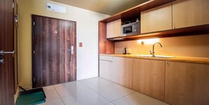 Apartment, 2 Bedrooms, Hill View | In-room dining - Tatragolf Mountain Resort (Velka Lomnica)