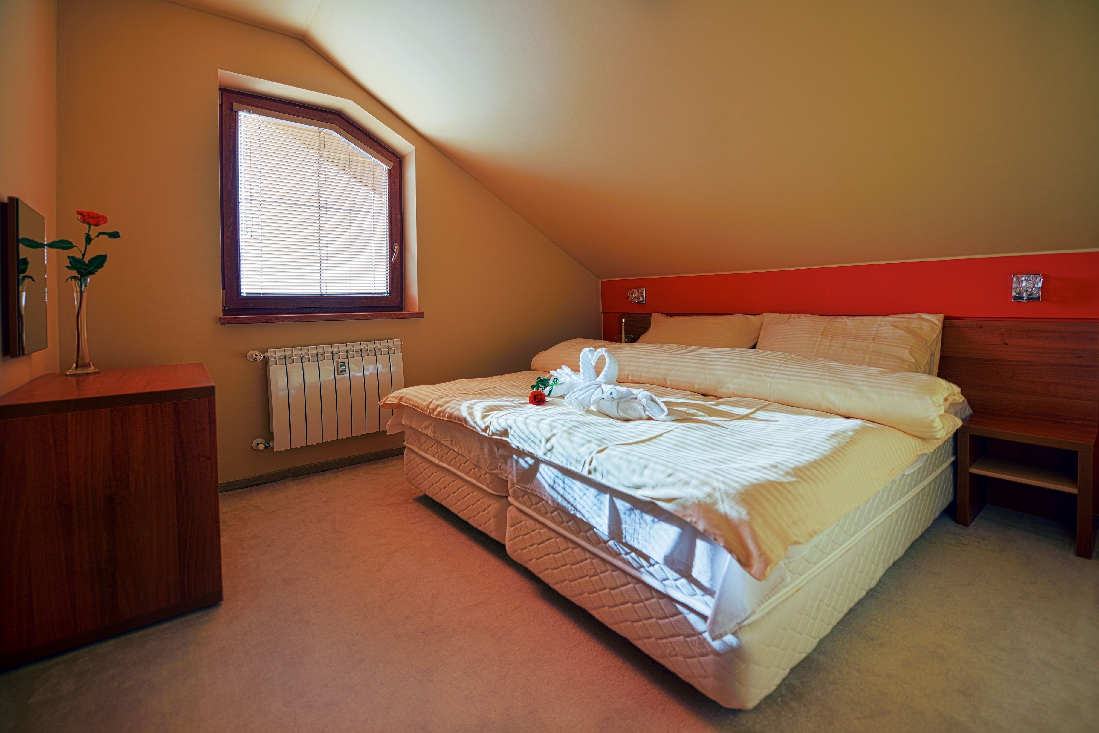 Apartment, 2 Bedrooms | Blackout drapes, free cribs/infant beds, free WiFi, bed sheets