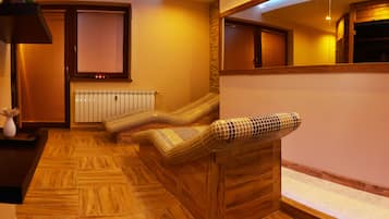 Sauna, hot tub, massages
