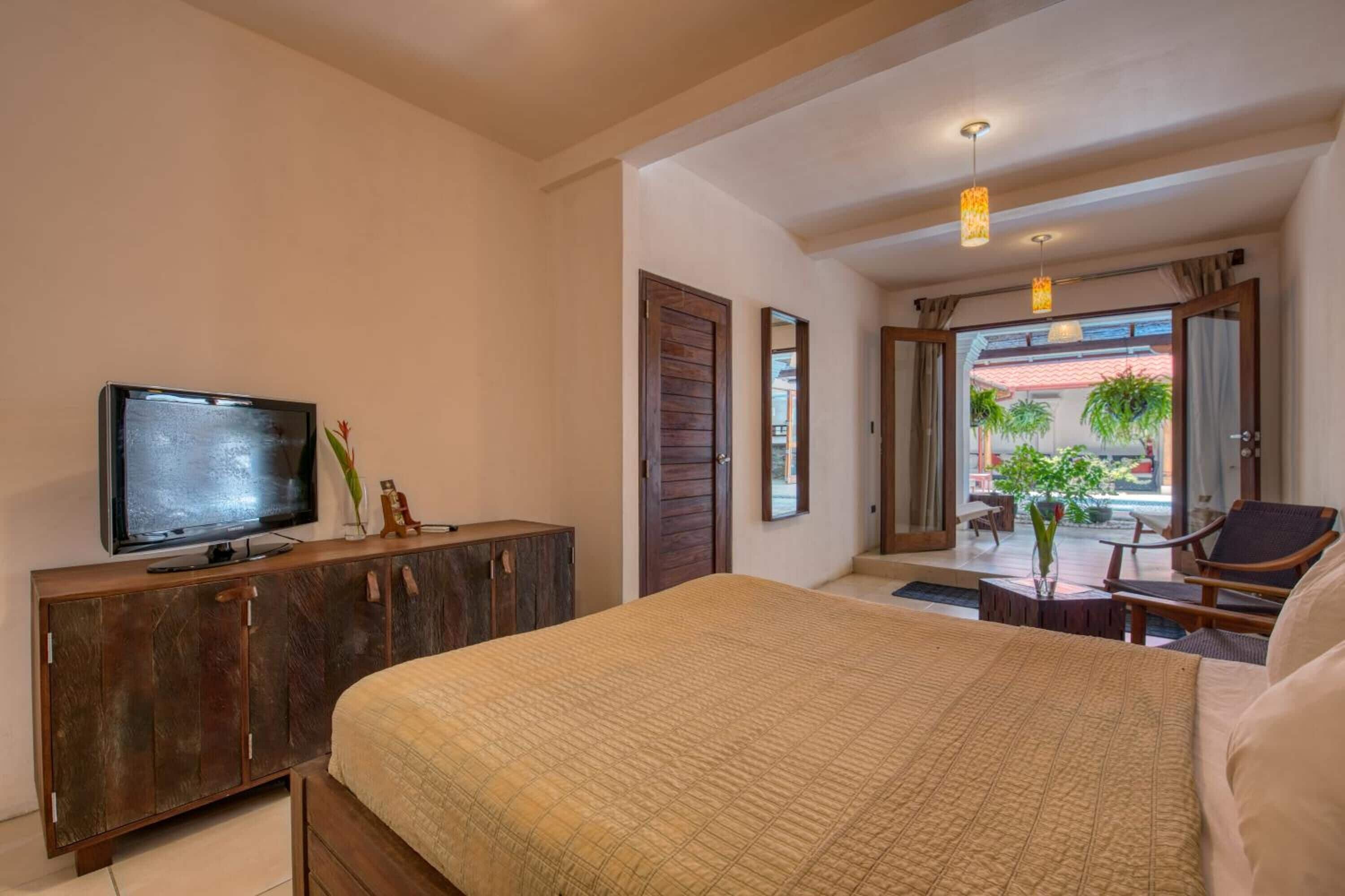 in-room safe, desk, free wifi, bed sheets