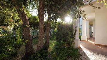 Enceinte de lâhĂ©bergement