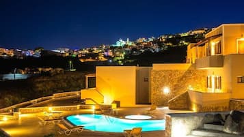 Fachada del alojamiento - Noche