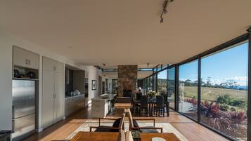 House, 3 Bedrooms | Living area | LCD TV, fireplace, DVD player