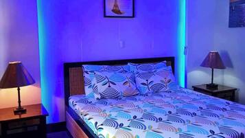 Standard Room, Beachfront | Minibar, in-room safe, soundproofing