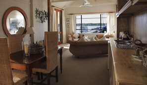 Boathouse Retreat | Private kitchen