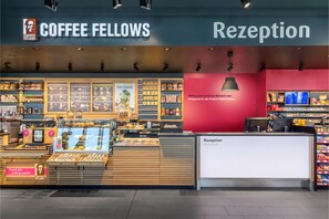 Reception - Coffee Fellows Hotel Steigerwald Süd (Wachenroth)