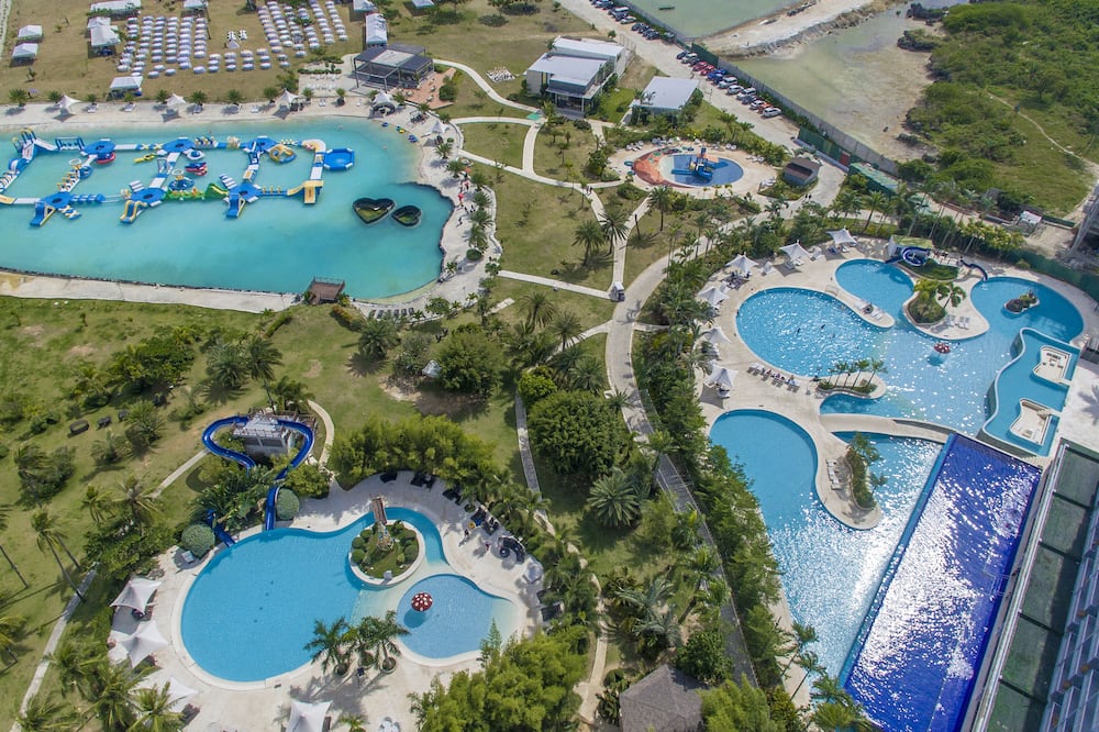 Solea Seaview Resort