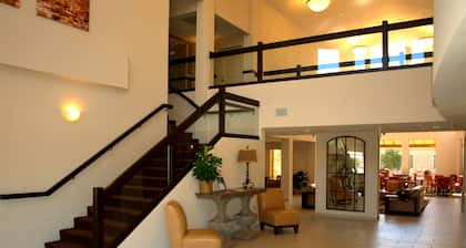 Baymont by Wyndham Hobbs