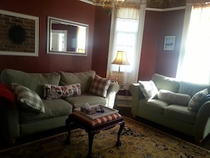 Sala de estar en el lobby