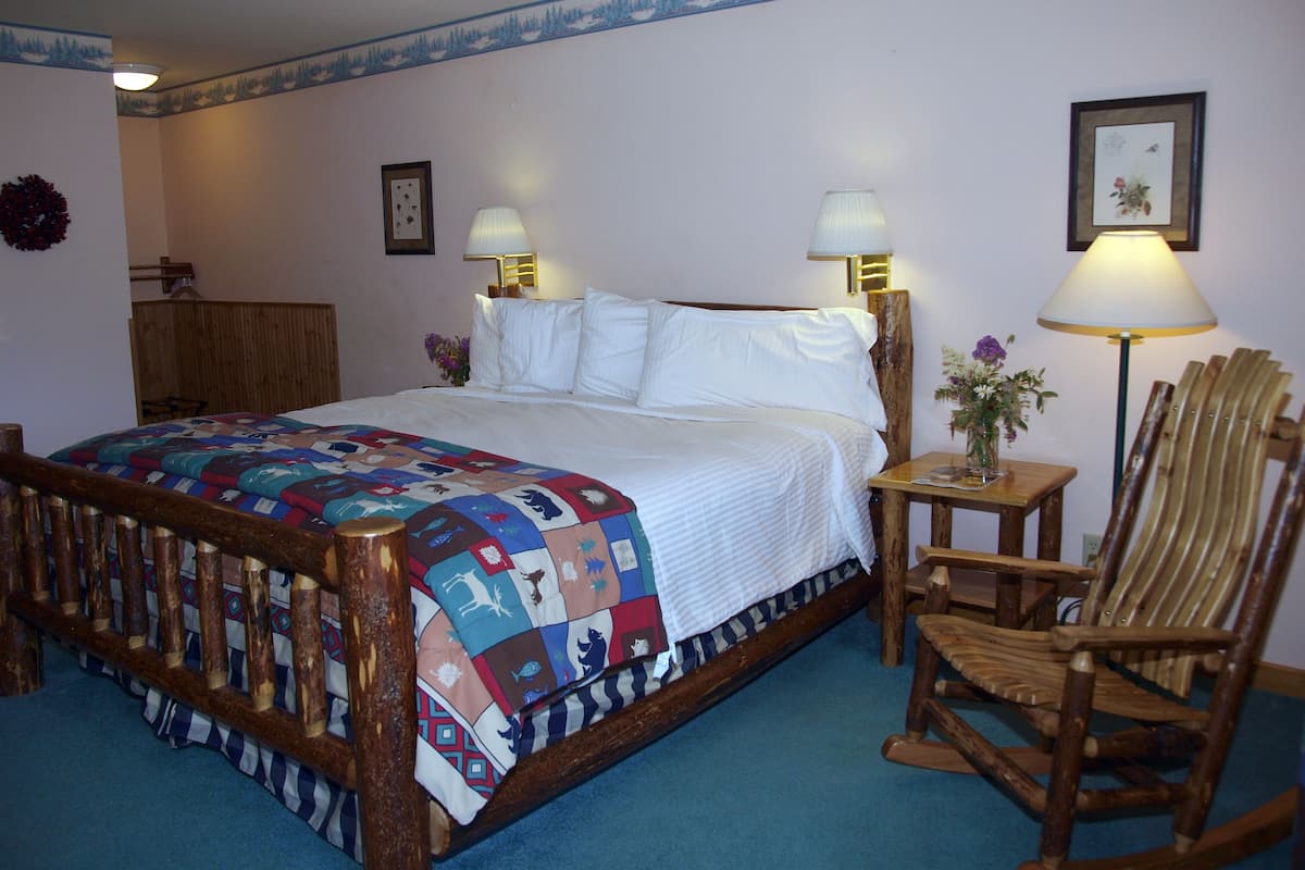 Room, Private Bathroom (La Duke Room)
