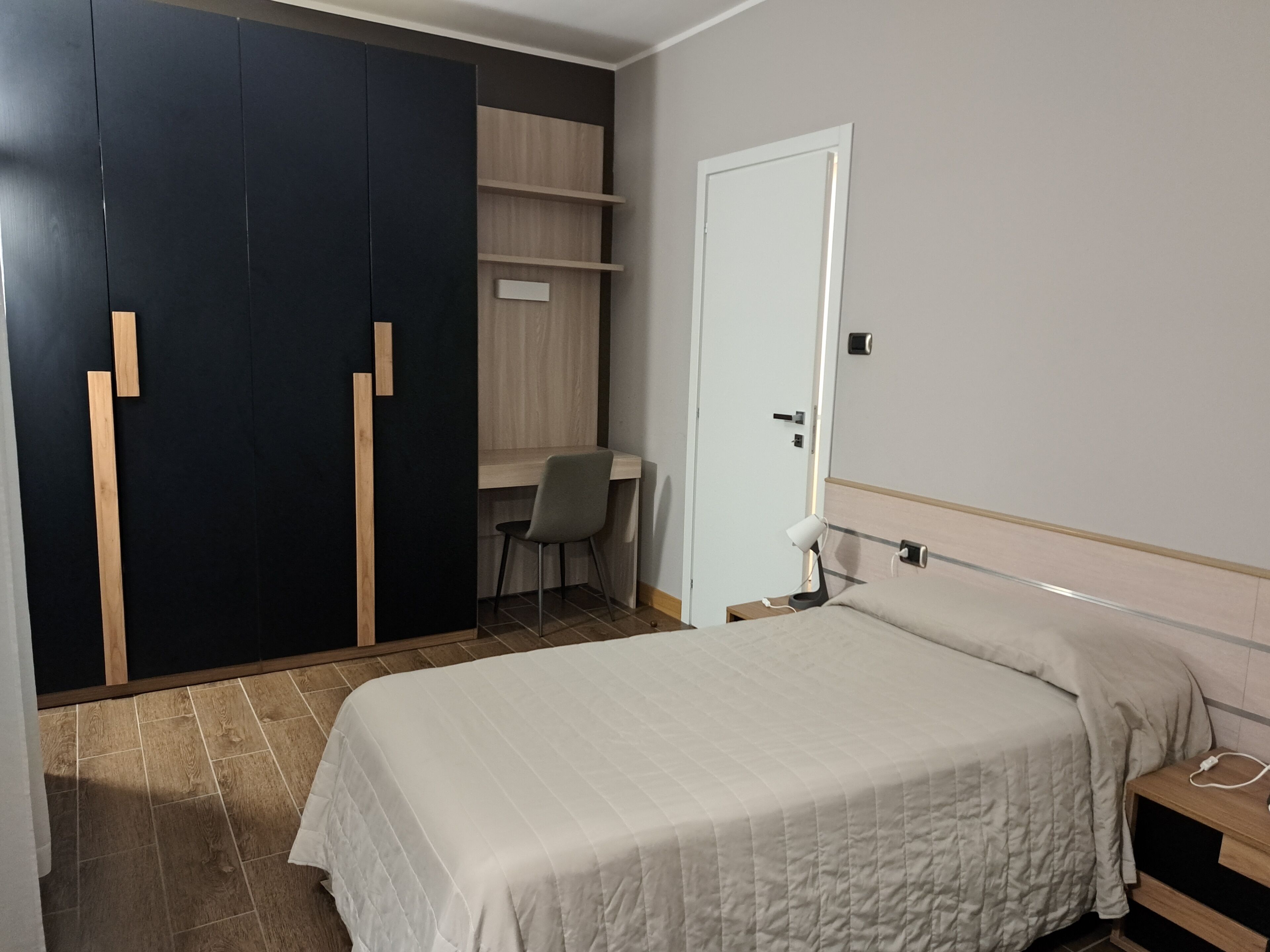 Departamento, 1 habitación, planta baja (2 adults) | Edredón, insonorización, wifi gratis y ropa de cama 