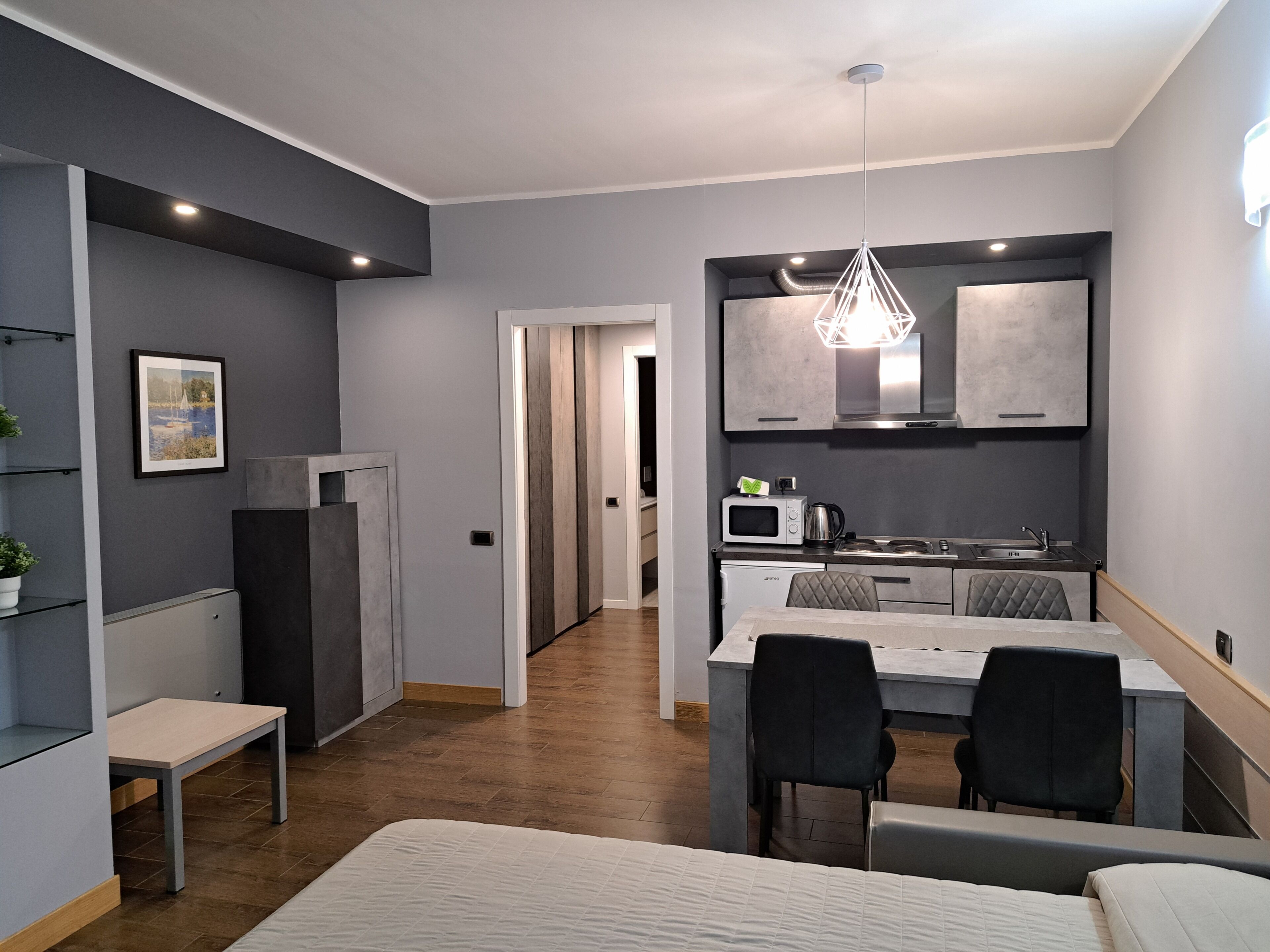 Down duvets, soundproofing, free WiFi, bed sheets