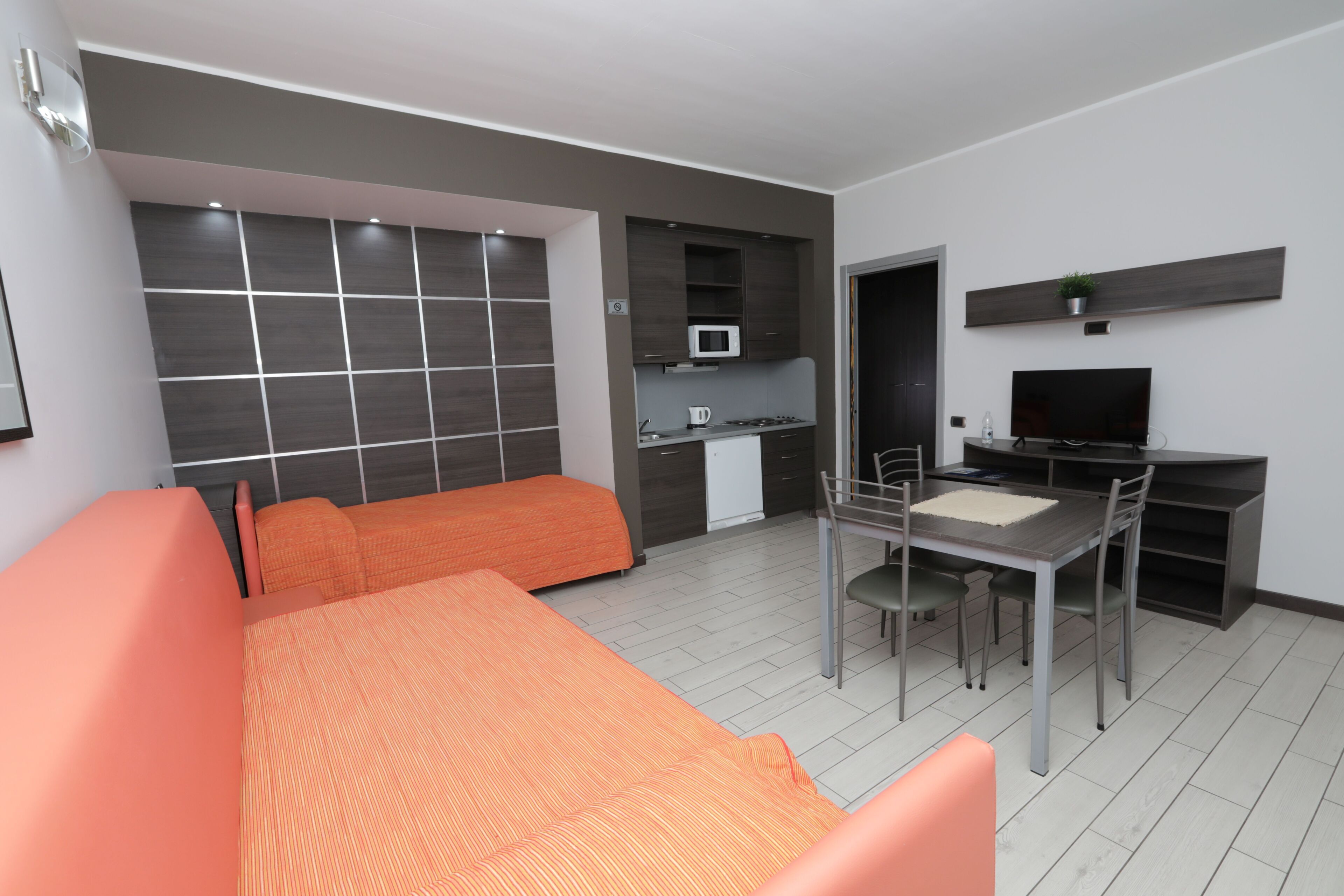 Studio, Balcony, Garden View