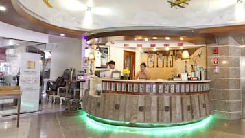 2 bár/társalgó, lobby lounge