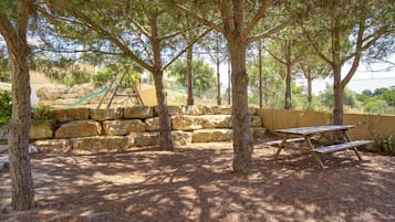 Área de parrillas y picnic