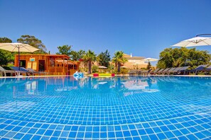 Alberca al aire libre 