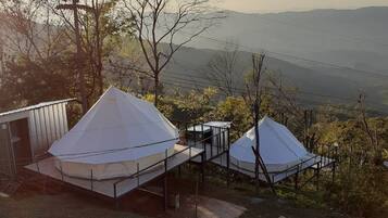 Tent | Bathroom | Towels