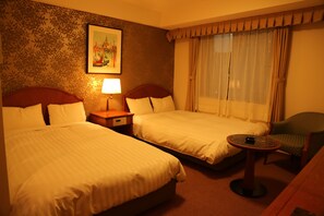 In-room safe, desk, laptop workspace, iron/ironing board